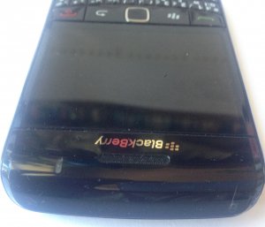 Blackberry 9780 черный-4.jpg